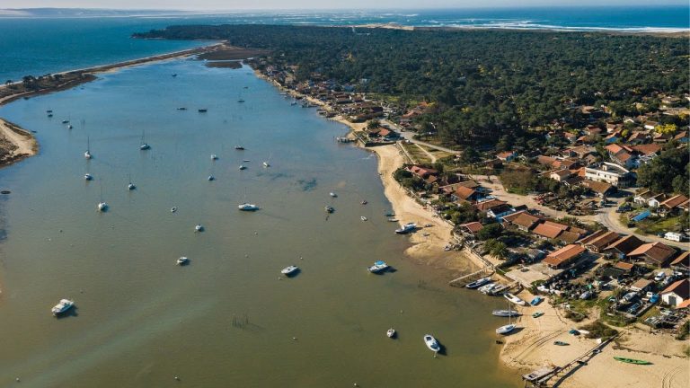 Vers une régulation éclairée des locations saisonnières au cœur du Bassin d’Arcachon : enjeux et perspectives à découvrir